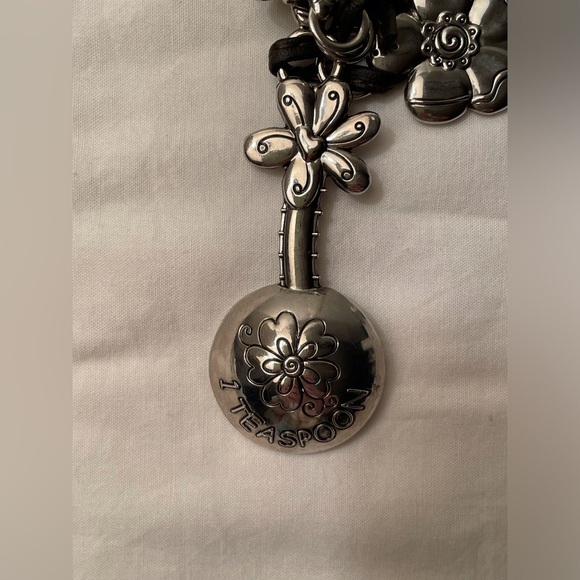 Decorative Measuring Spoons - Picture 7 of 10